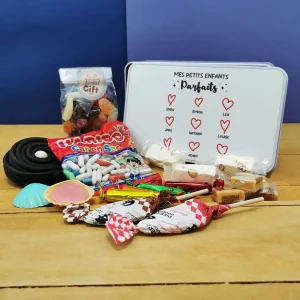 Coffret bonbons des années 60 personnalisé   “Mes petits enfants parfaits” (Boîte en métal)