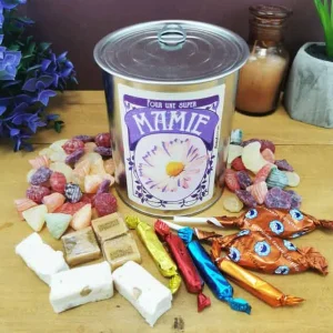 Coffret bonbon ancien : Boite de conserve remplie de bonbons “Pour une super mamie”